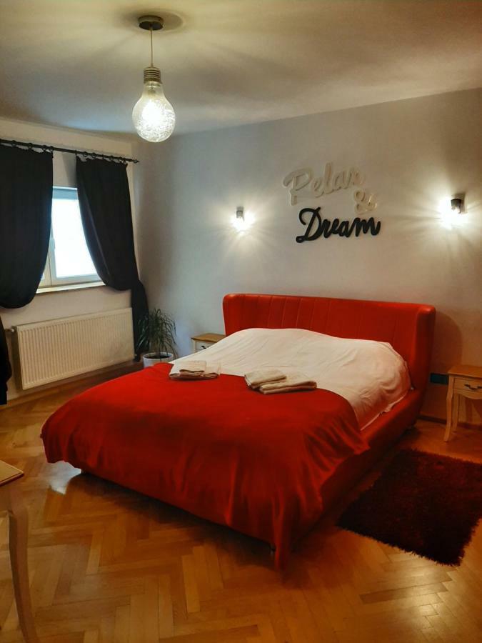 Luky10 Apartment Brasov Bagian luar foto